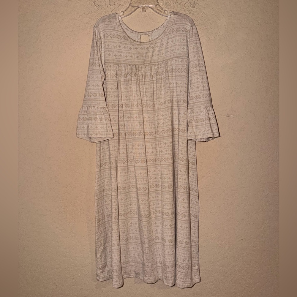 Plain Jane Super Soft Adorable Snowflake Christmas Nightgown- Size 8/9